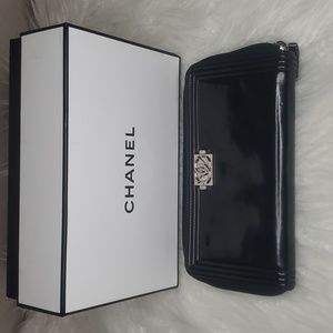 Sold‼️Patent Leather Chanel Zippy Wallet